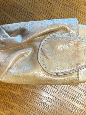 Source Unknown Beige Leather vintage cigarette holder and money holder